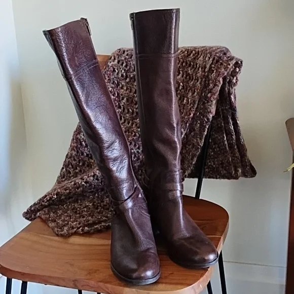Marc Fisher brown tall leather boots with buckle detail size 8 1/2 - Picture 2 of 15